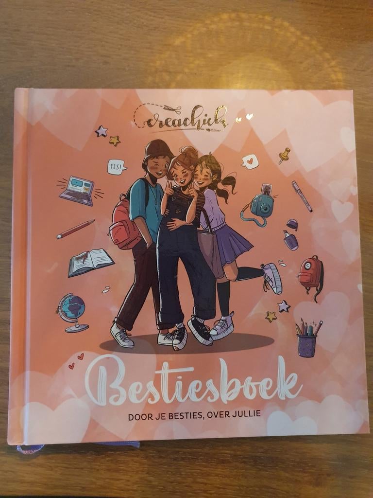 CreaChick Bestiesboek - Vriendschapsboek voor meiden, Ophalen of Verzenden, Zo goed als nieuw, Taal en Lezen