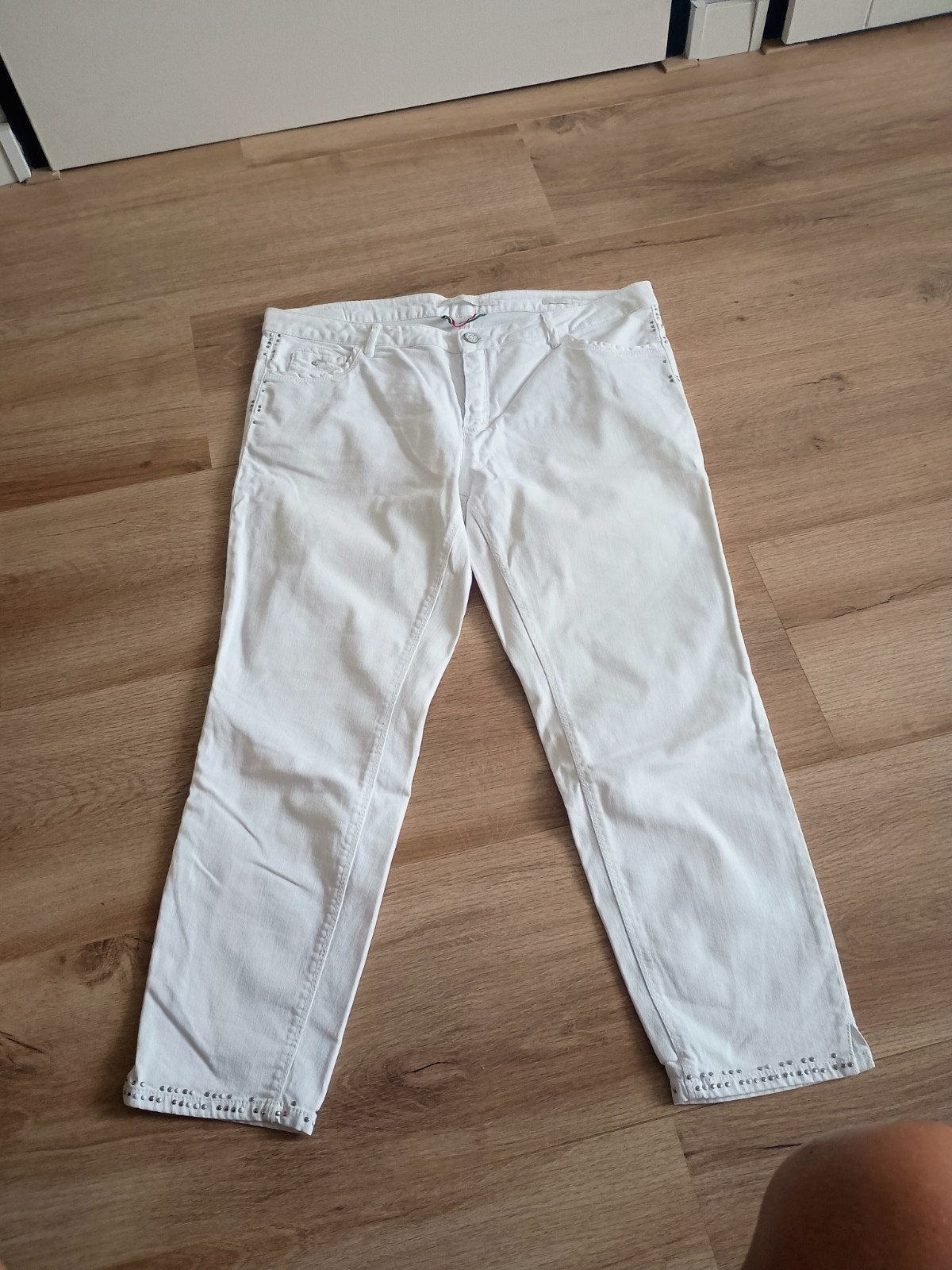 Witte Rosner broek met studs, Wit, Maat 46/48 (XL) of groter, Ophalen of Verzenden, Zo goed als nieuw