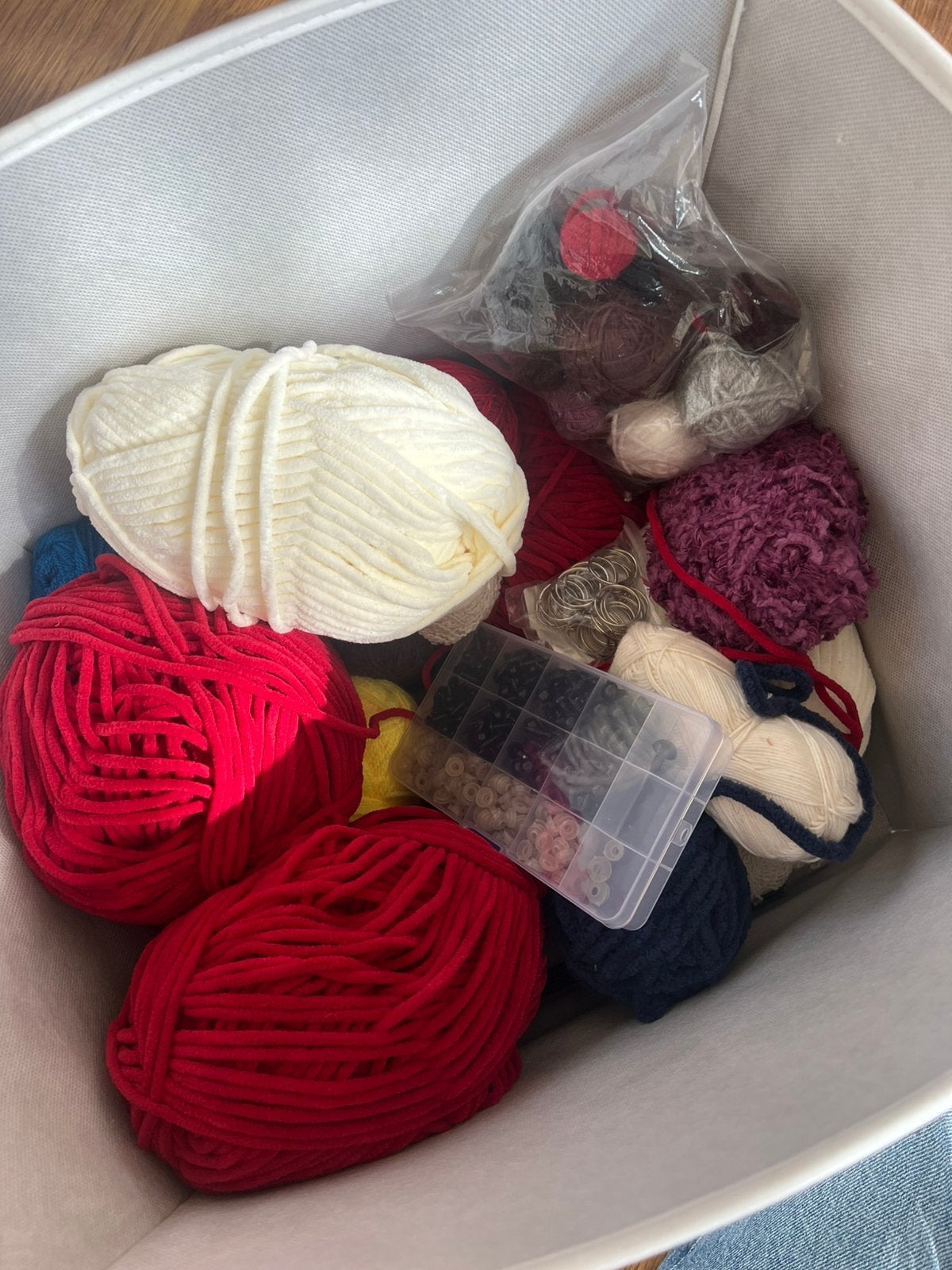Crocheting material, Hobby en Vrije tijd, Ophalen, Zo goed als nieuw, Haken