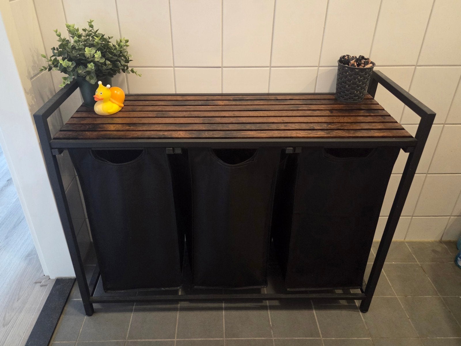 Dark-wood laundry sorting unit, Ophalen, Gebruikt