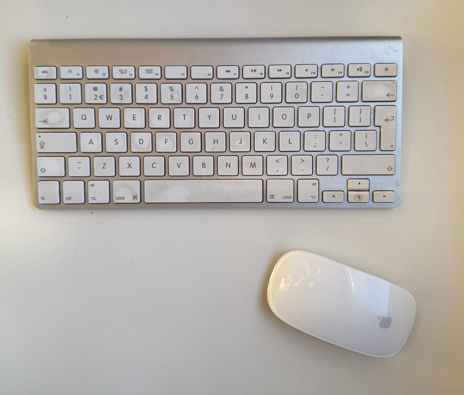 Apple Imac Toetsenbord + muis, Computers en Software, Toetsenborden, Gebruikt, Toetsenbord en muis-set, Ophalen of Verzenden, Draadloos