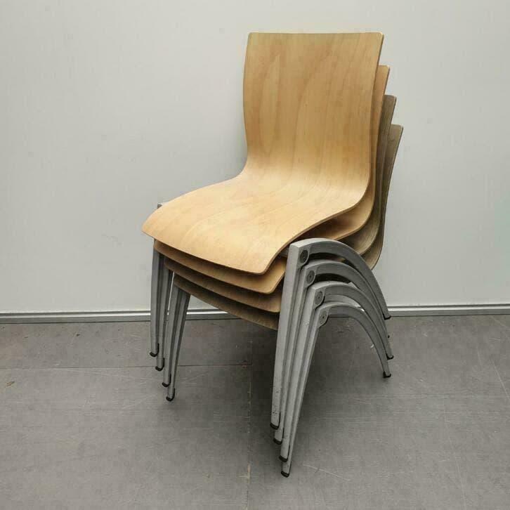 Set van 4 houten stoelen ARTIFORT stapelstoelen kantinestoel, Ophalen of Verzenden, Gebruikt, Bruin, Vijf, Zes of meer stoelen