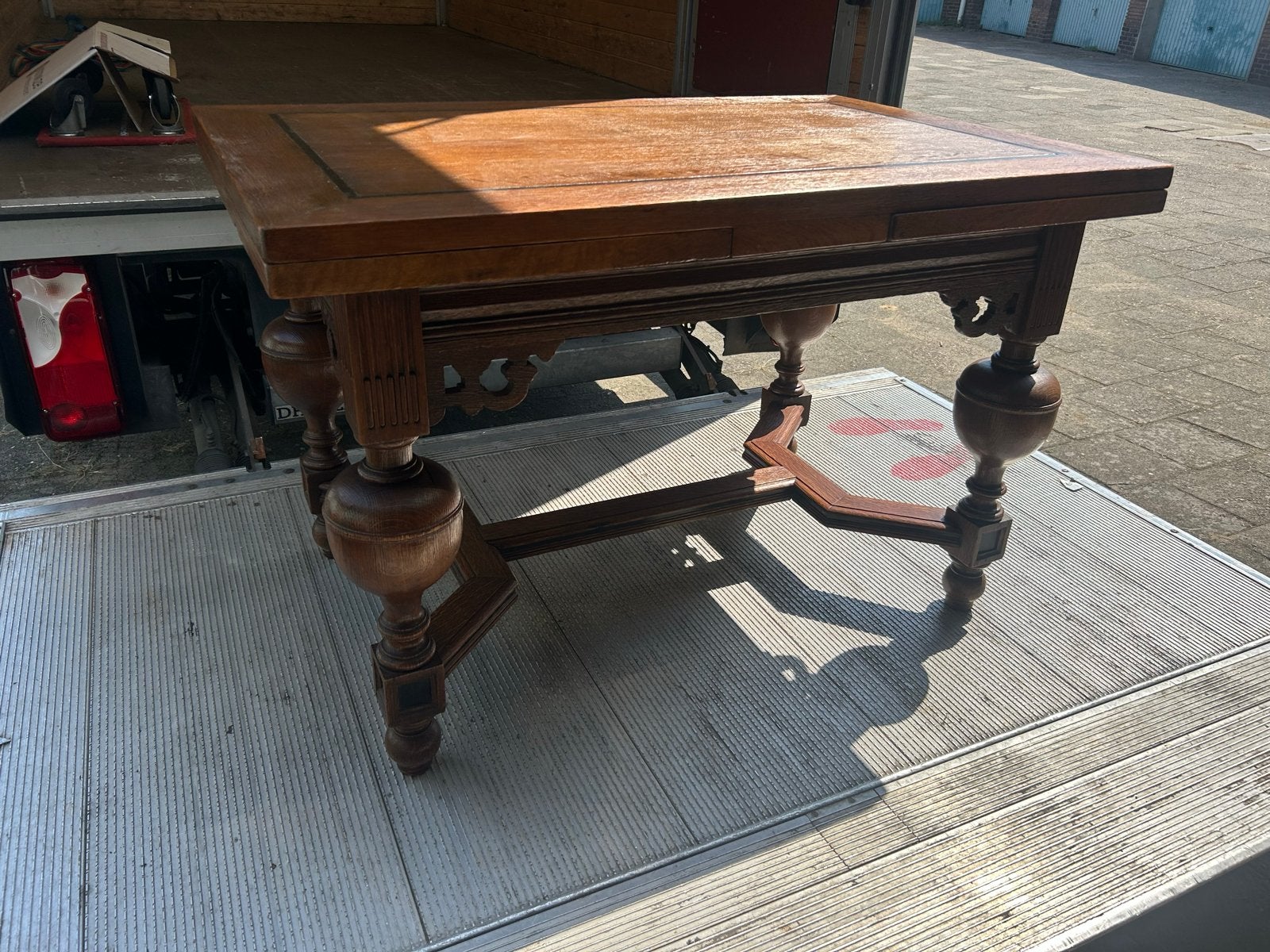 Antieke uitschuifbare eettafel van eikenhout, Antiek en Kunst, Antiek | Meubels | Tafels, Ophalen