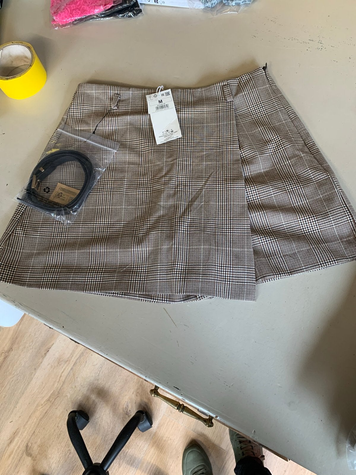 Reserved geruite skort met riem - Maat M, Maat 38/40 (M), Bruin, Nieuw, Ophalen of Verzenden