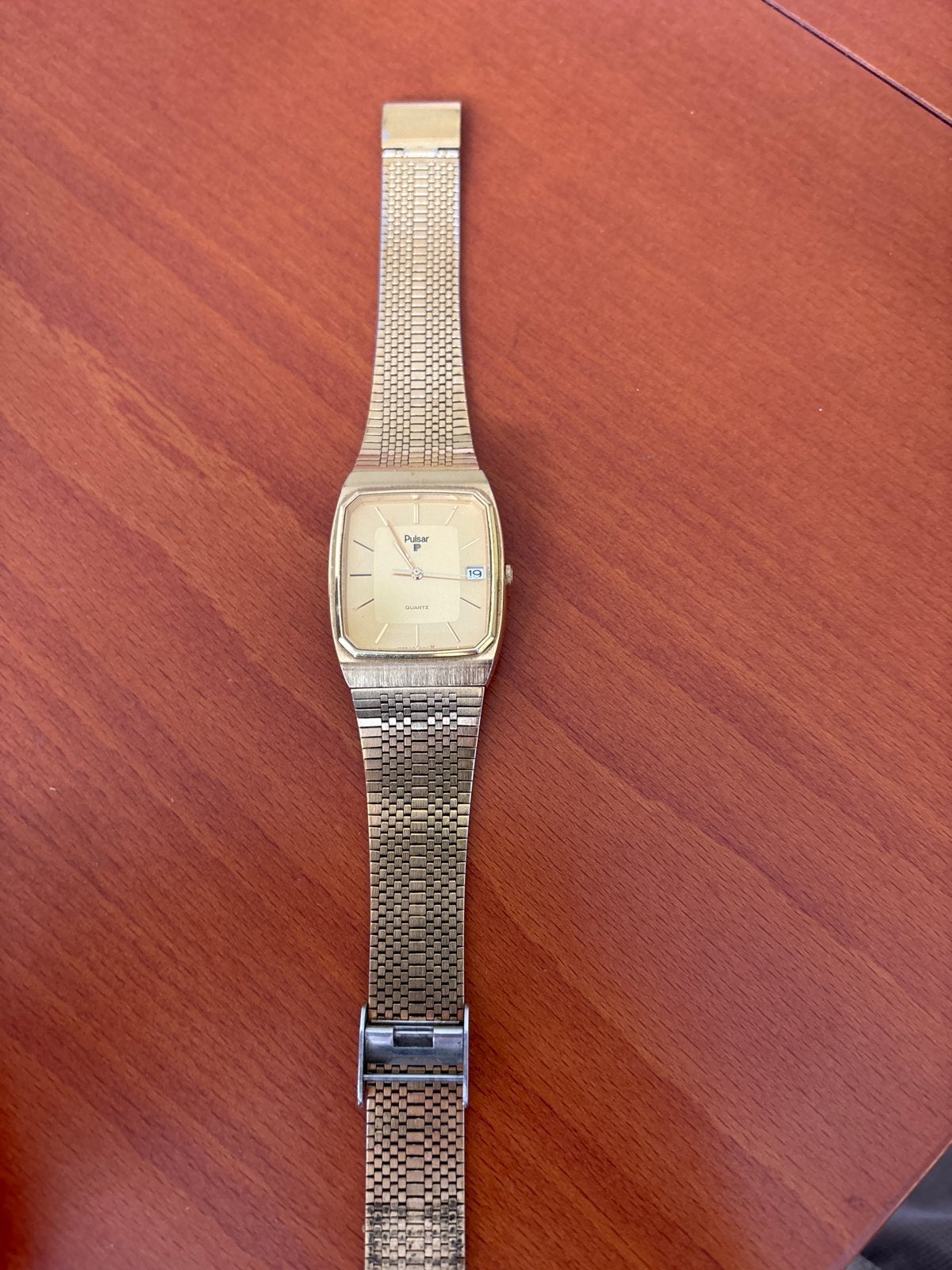 Goudkleurig Pulsar Polshorloge - Klassiek Design, Sieraden, Tassen en Uiterlijk, Horloges | Dames, Overige merken, Gebruikt, Polshorloge