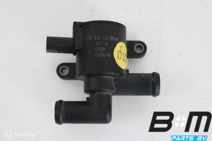 Magneetklep koelvloeistof VW Passat B8 5Q0122096R, Gebruikt