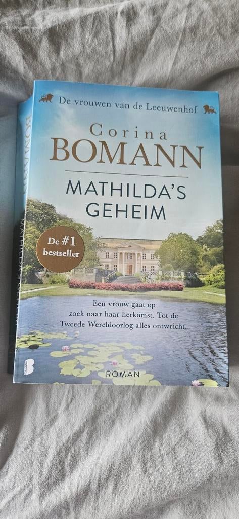 Corina Bomann - Mathilda's geheim, Boeken, Literatuur, Zo goed als nieuw, Ophalen of Verzenden