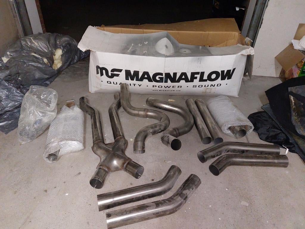 3" inch RVS Magnaflow uitlaat met X-pipe en 2 dempers(nieuw), Ophalen, Nieuw