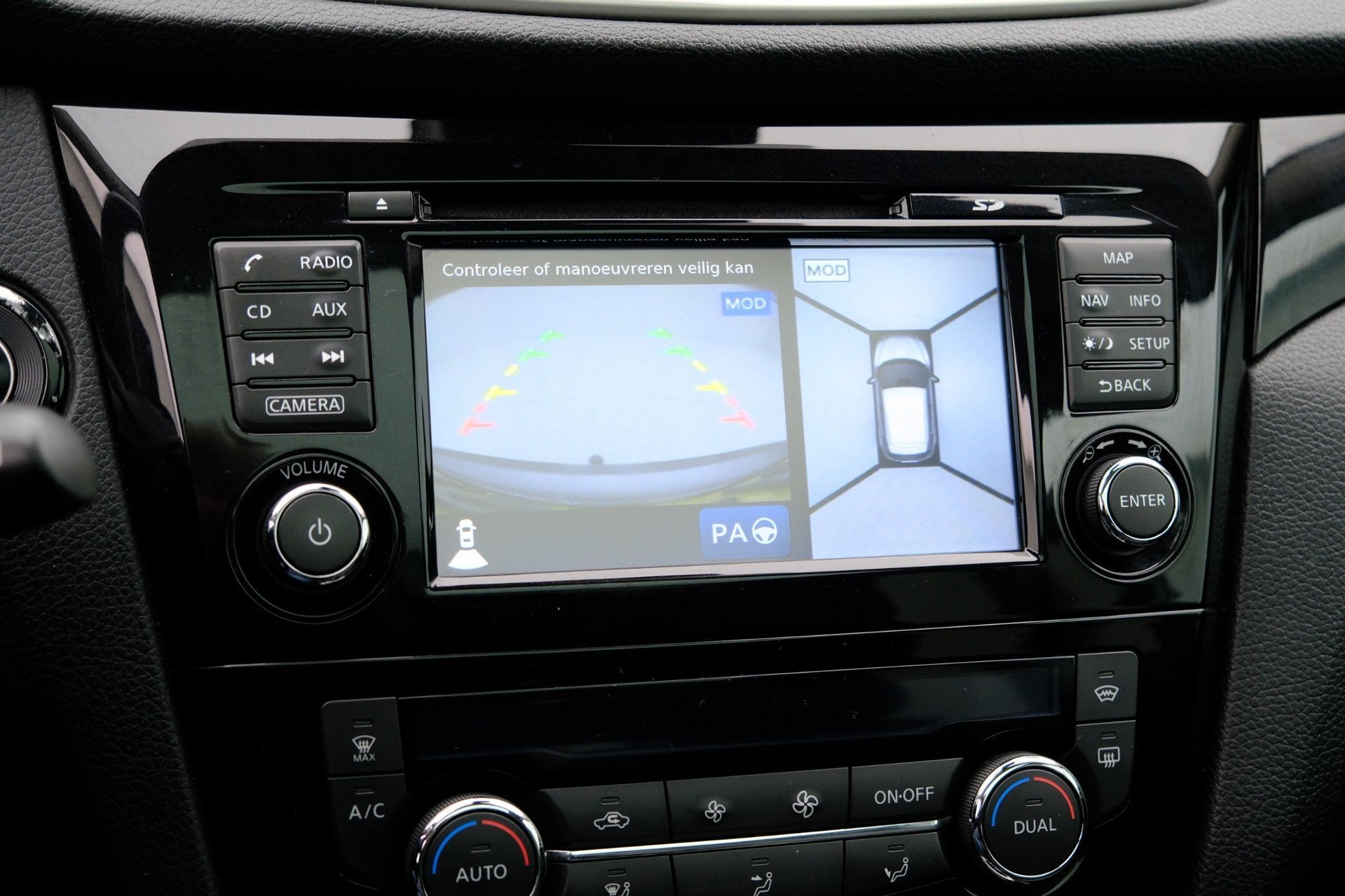 Foto 13 van Nissan Qashqai 1.2 Tekna Aut. Pano|Leder|Navi|Cam|LMV