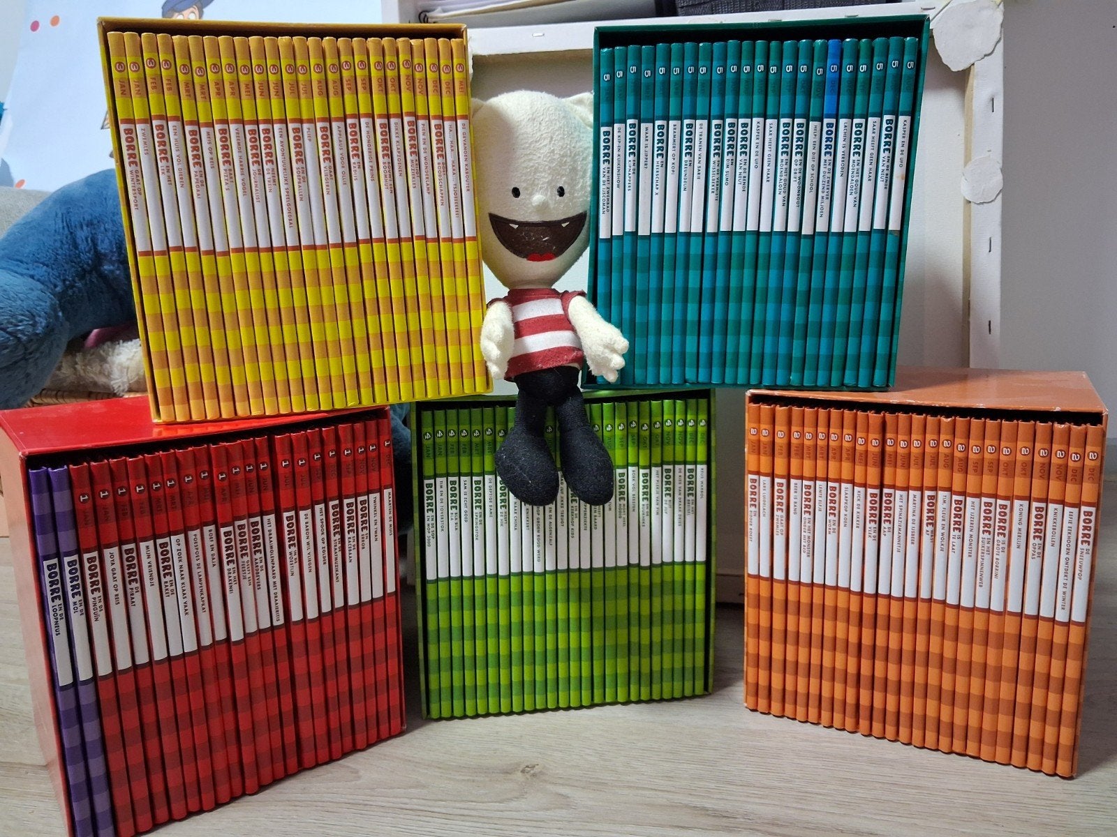 Borre Boeken Collectie - Complete Set in Diverse Kleuren, Ophalen of Verzenden, Zo goed als nieuw, Fictie algemeen