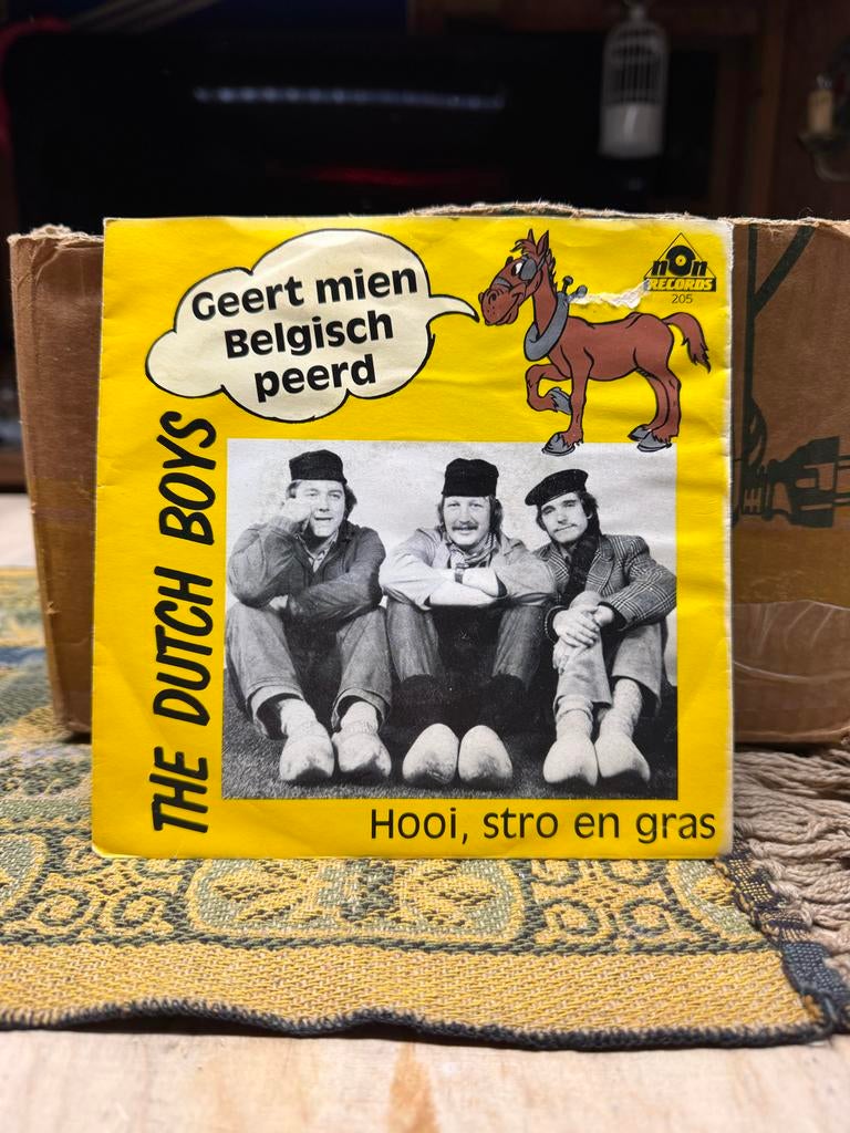 The Dutch Boys - Geert mien Belgisch peerd (Single), Ophalen of Verzenden, Zo goed als nieuw