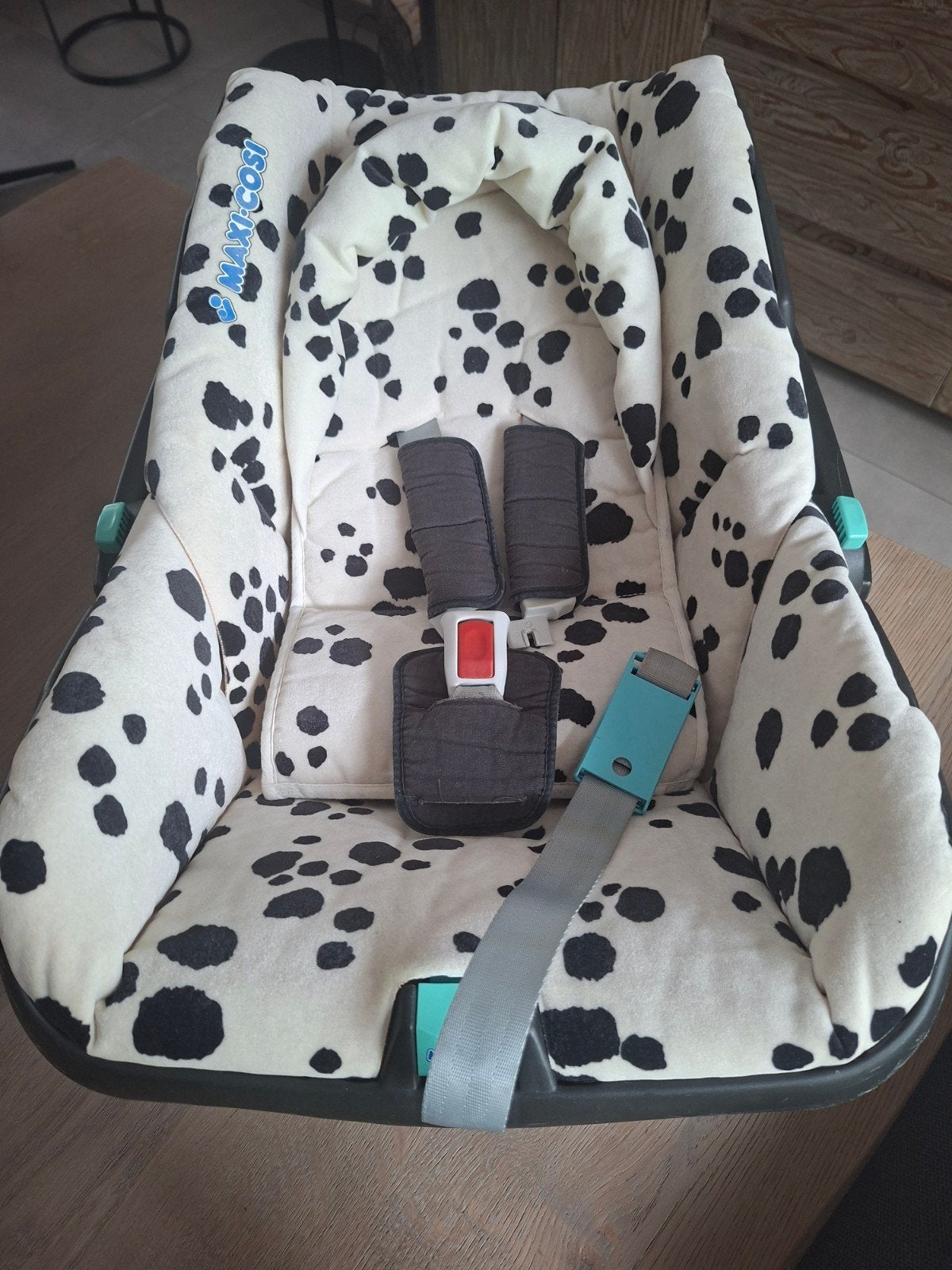 Maxi-Cosi autostoel met dalmatiër print, Ophalen