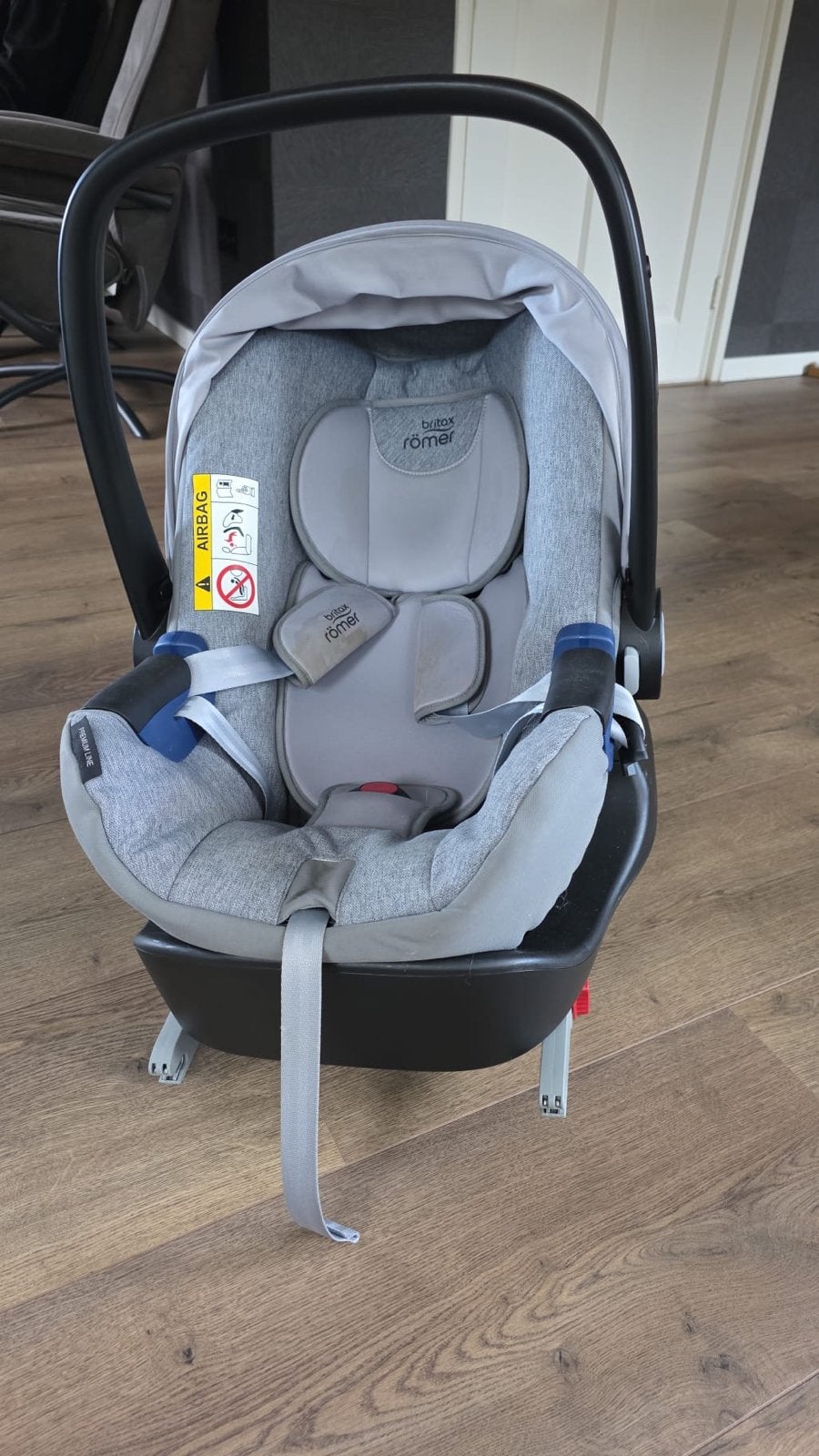 Britax Römer Baby-Safe i-Size autostoel met Isofix base, Ophalen, Romer, Verstelbare rugleuning, Gebruikt