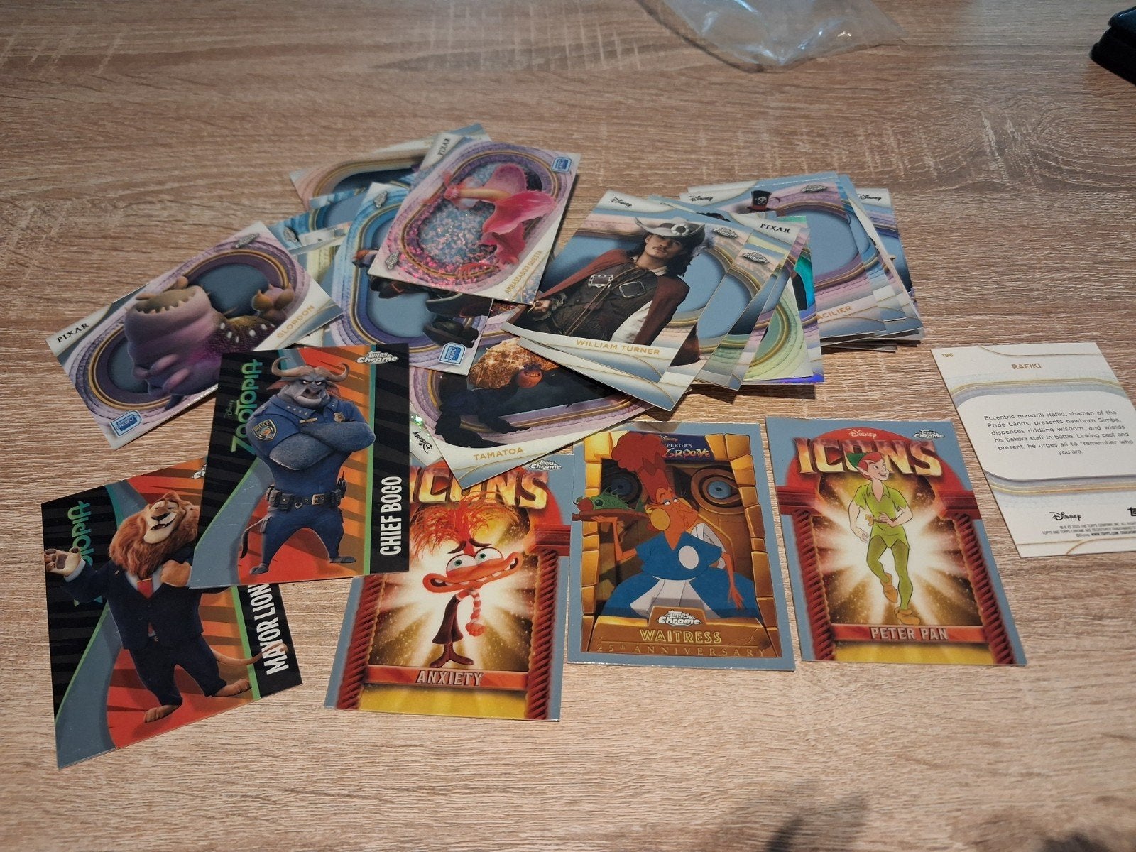 topps chrome disney, Ophalen of Verzenden, Overige figuren, Zo goed als nieuw, Plaatje of Poster