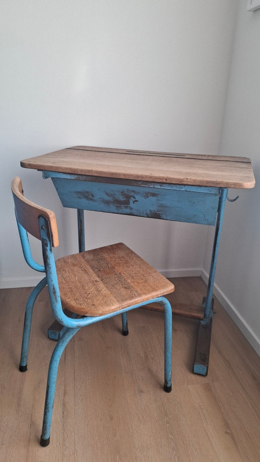 Vintage schoolbankje met stoel - Blauw en Hout, Huis en Inrichting, Ophalen, Opbergruimte, Gebruikt, Metaal