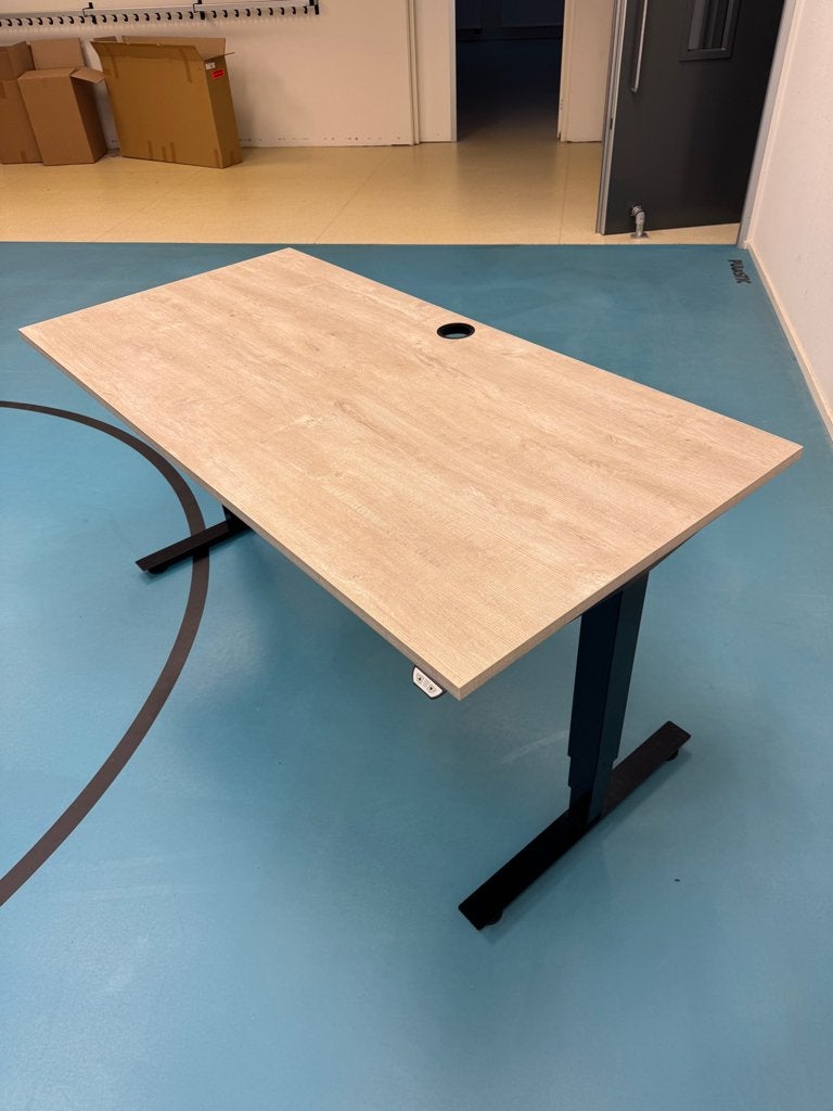3x bureau zit/sta elektronisch 160x80, Huis en Inrichting, Bureaus, Ophalen, Zo goed als nieuw