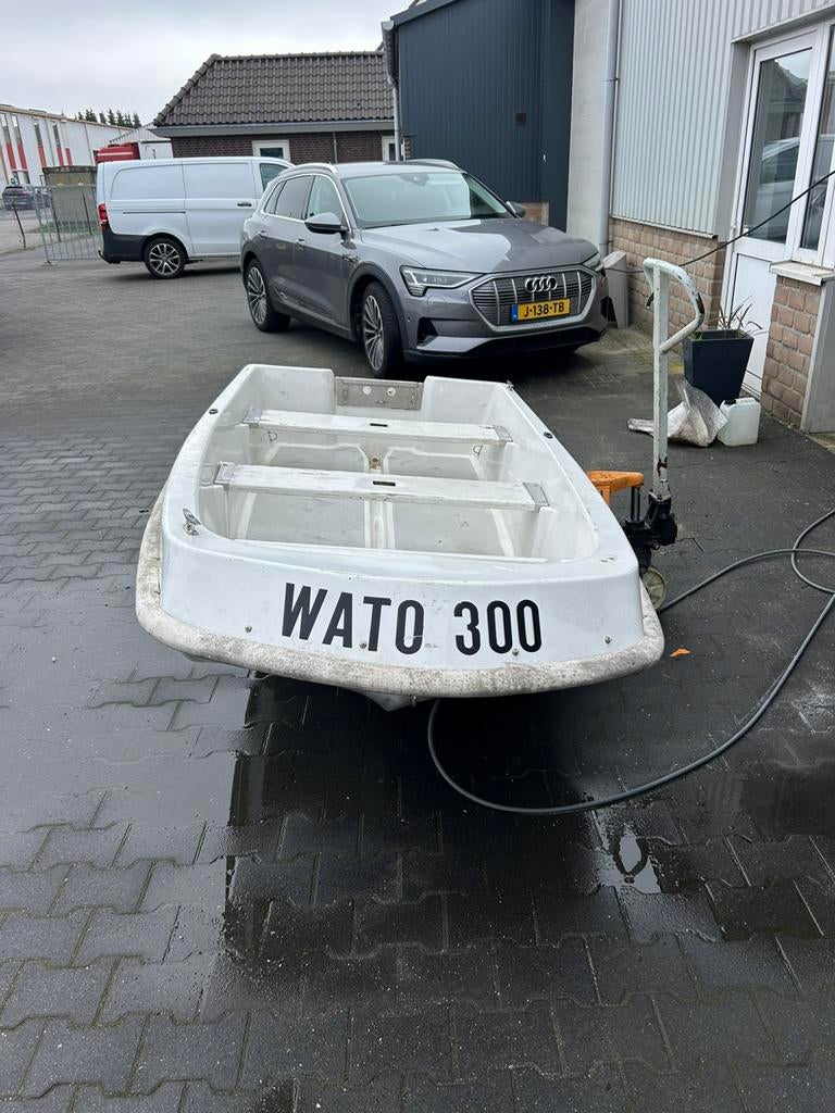Wato 300 roeiboot., Watersport en Boten, Roeiboten, Ophalen of Verzenden, Zo goed als nieuw, Polyester