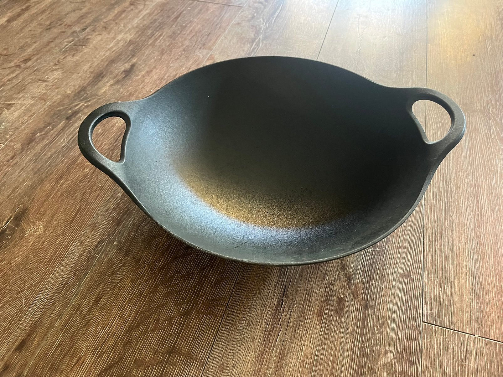 Gietijzeren wok / wokpan groot, Ophalen of Verzenden, Zo goed als nieuw