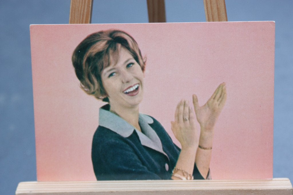 Mooie oude kaart Willeke Alberti, Ophalen of Verzenden, Zo goed als nieuw, Foto of Kaart