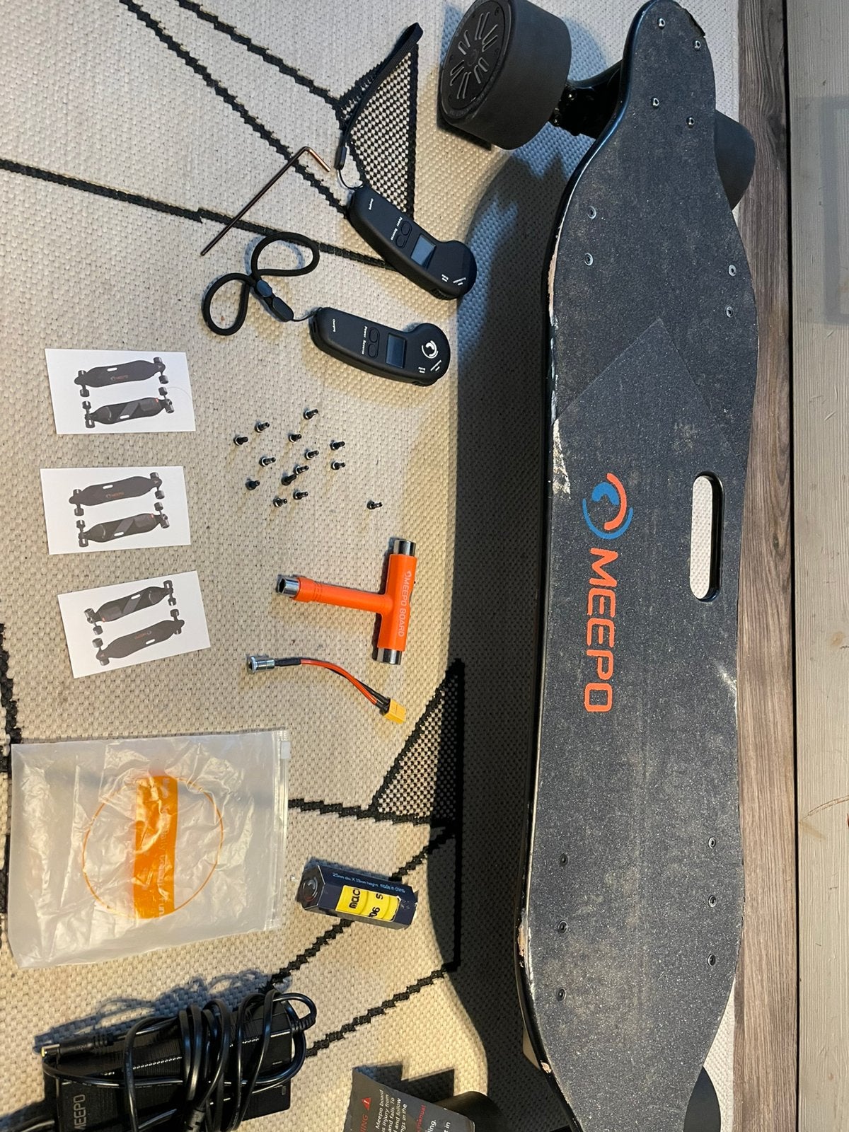 Hele nette meepo v3 n (normaal).   Met veel extra, Ophalen of Verzenden, Zo goed als nieuw, Skateboard, Longboard