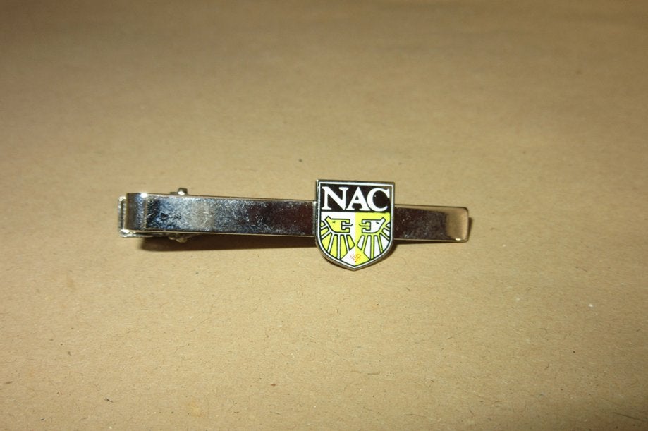 NAC Breda dasspeld, Verzamelen, Verzenden, Zo goed als nieuw, NAC Breda, Overige typen