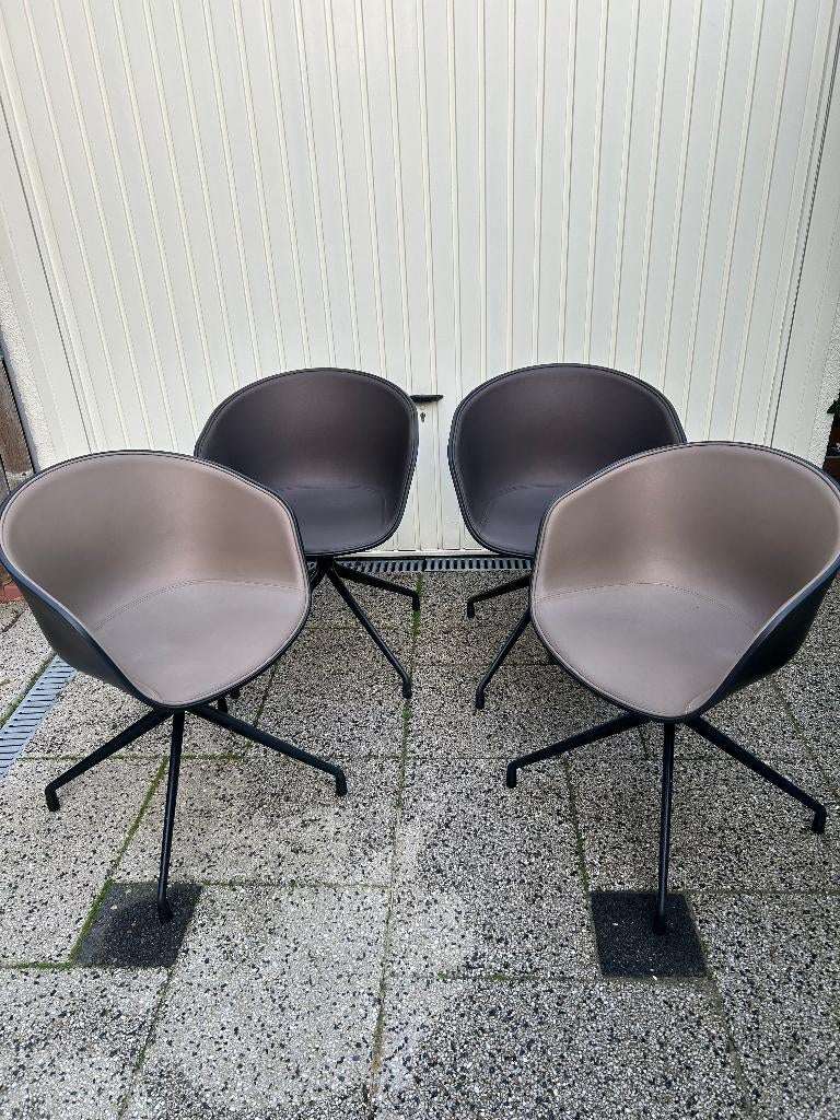 2 Hay AAC 222 22 223 stoel chair design modern brons zwart, Huis en Inrichting, Stoelen, Zwart, Ophalen of Verzenden, Nvt, Eén