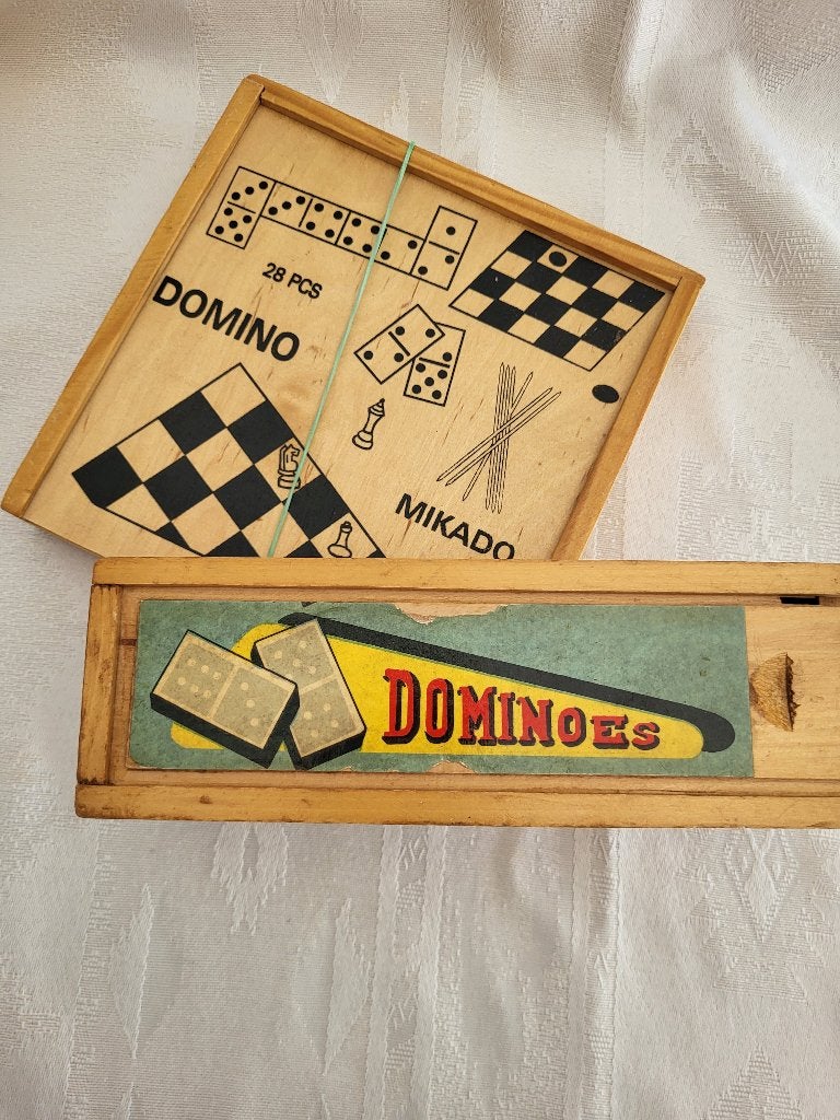 2 houten spel doosjes, Ophalen of Verzenden, Gebruikt