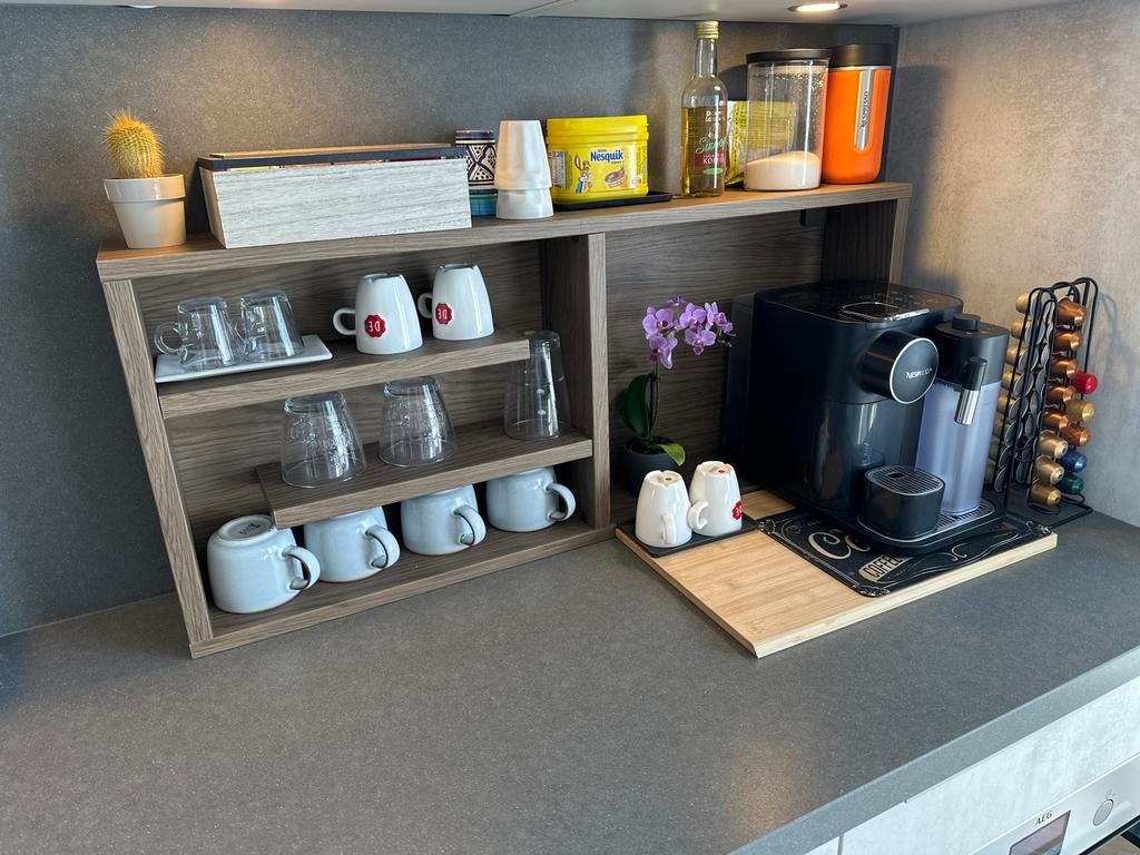 Hagaan Custom Made Koffiehoek Kastje - Stijlvol & Praktisch, Huis en Inrichting, Kasten | Overige, Ophalen of Verzenden, Zo goed als nieuw