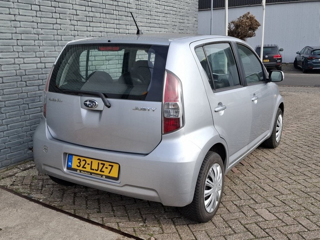 Daihatsu Sirion Subaru Justy 1.0 Comfort 5-Drs Airco/Leer✅, Auto's, Daihatsu, 750 kg, Metallic lak, Bedrijf, Handgeschakeld