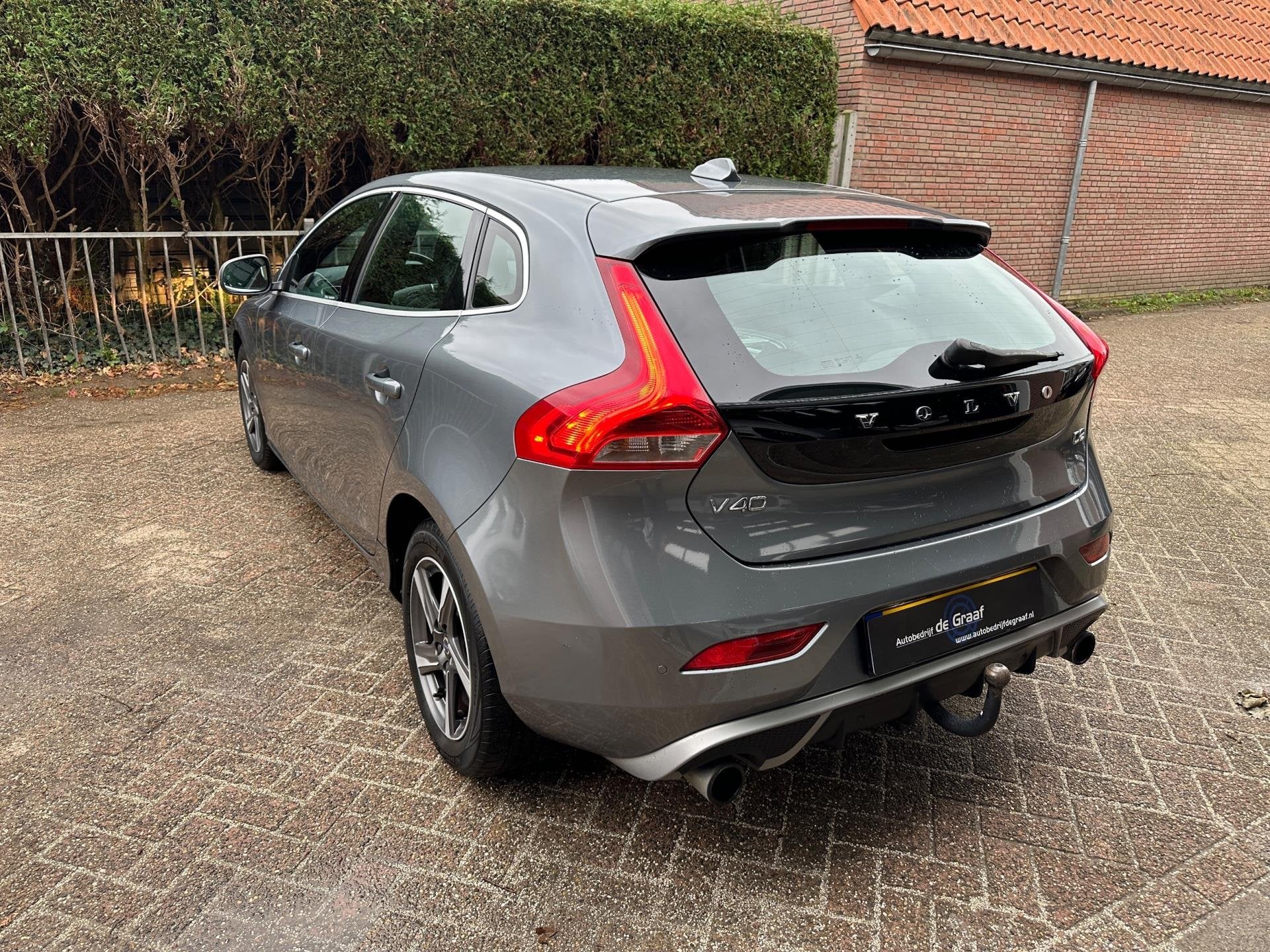 Volvo V40 2.0 D2 R-DESIGN|CRUISE/PDC/NAVI/TREKHAAK/BLUETOOTH, Auto's, Volvo, Voorwielaandrijving, Gebruikt, Euro 6, 4 cilinders