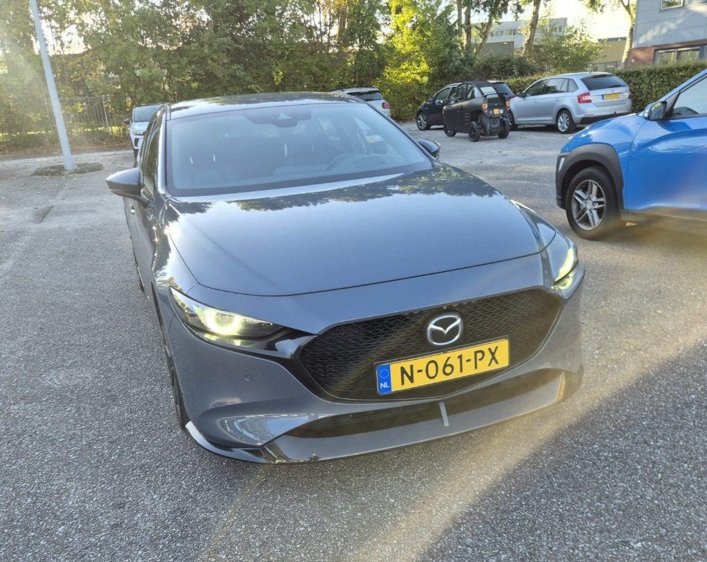 Mazda 3 Skyactiv-x 180pk Aut 2019 Grijs, Auto's, Zwart, 4 cilinders, 179 pk, Leder