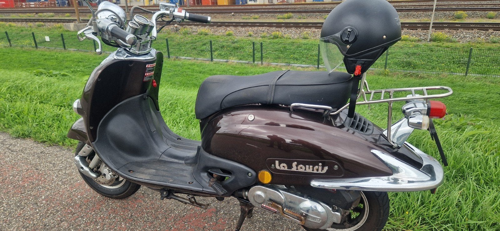 Scooter voor onderdelen of opknapper - start niet, Fietsen en Brommers, Ophalen, Gebruikt, Benzine