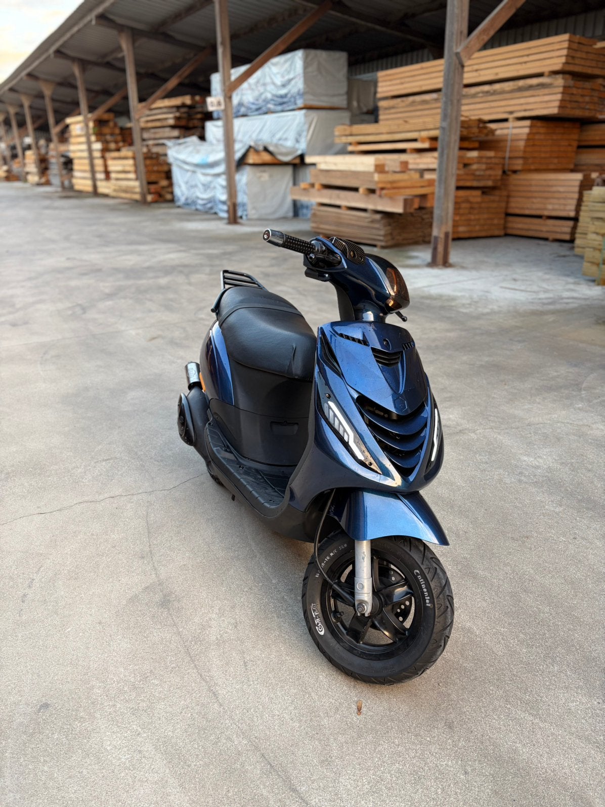 Zip 50cc 2 takt vers, Fietsen en Brommers, Ophalen, Maximaal 45 km/u, Zip, Zo goed als nieuw