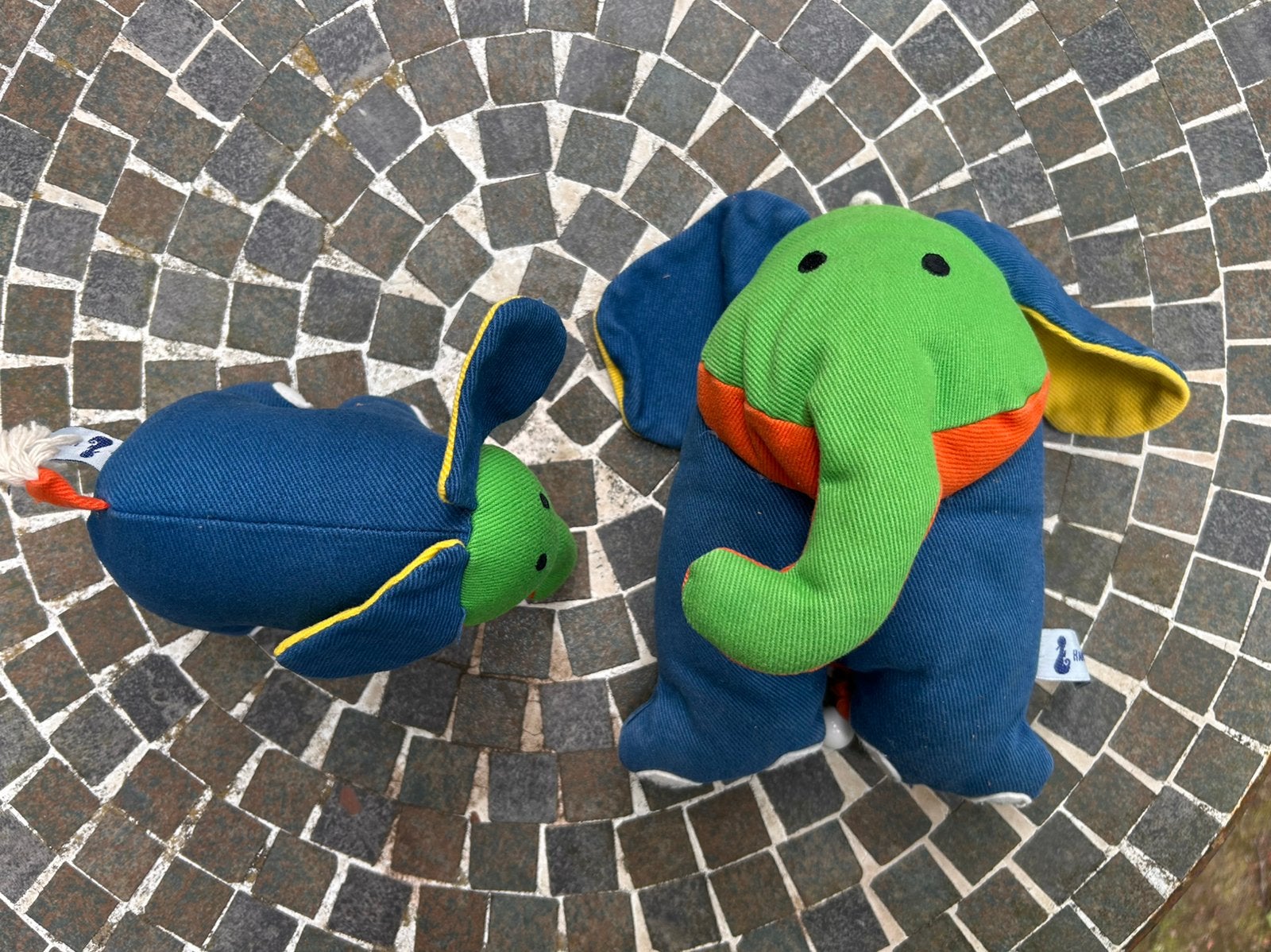 HAPPY HORSE olifant muziekdoosje knuffel kleine knuffel zgan, Met geluid, Happy Horse, Blauw, Zo goed als nieuw