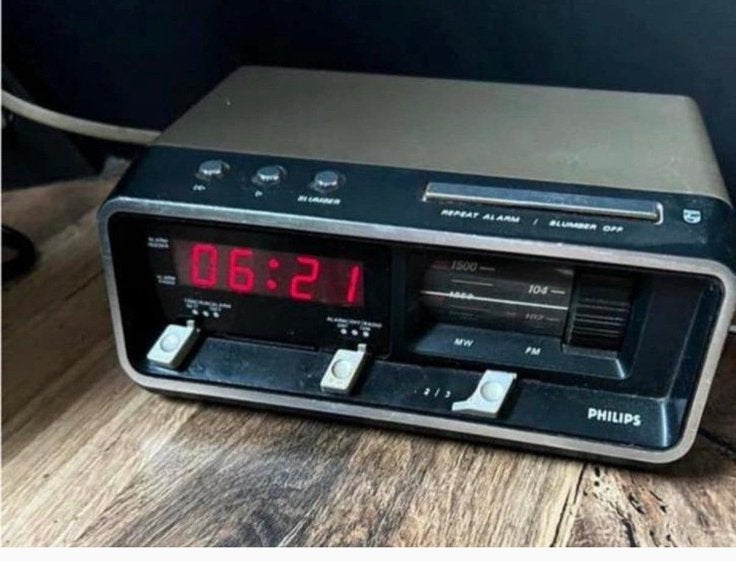 Vintage Philips wekkerradio, Space Age, Ophalen of Verzenden, Zo goed als nieuw