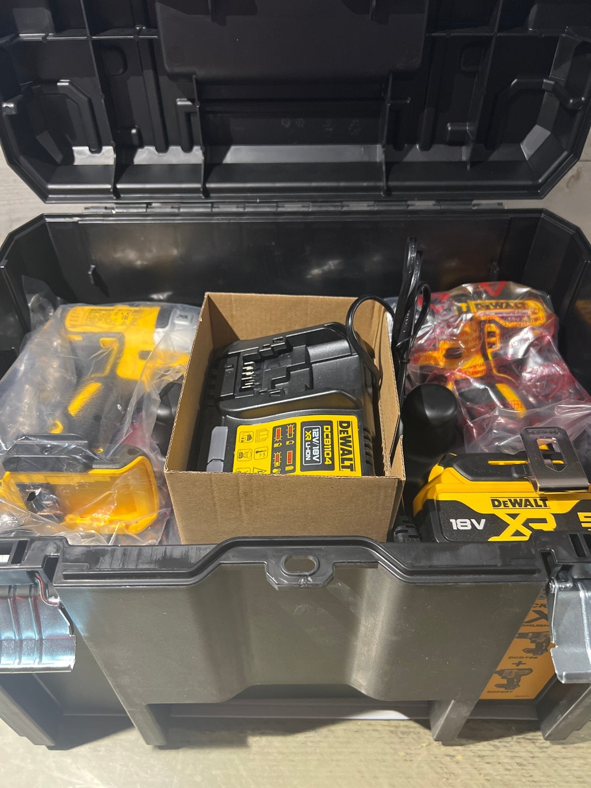 DeWalt DCK266P3T XR Brushless Boor- en Schroefmachine Set, Auto diversen, Autogereedschap, Nieuw, Ophalen of Verzenden