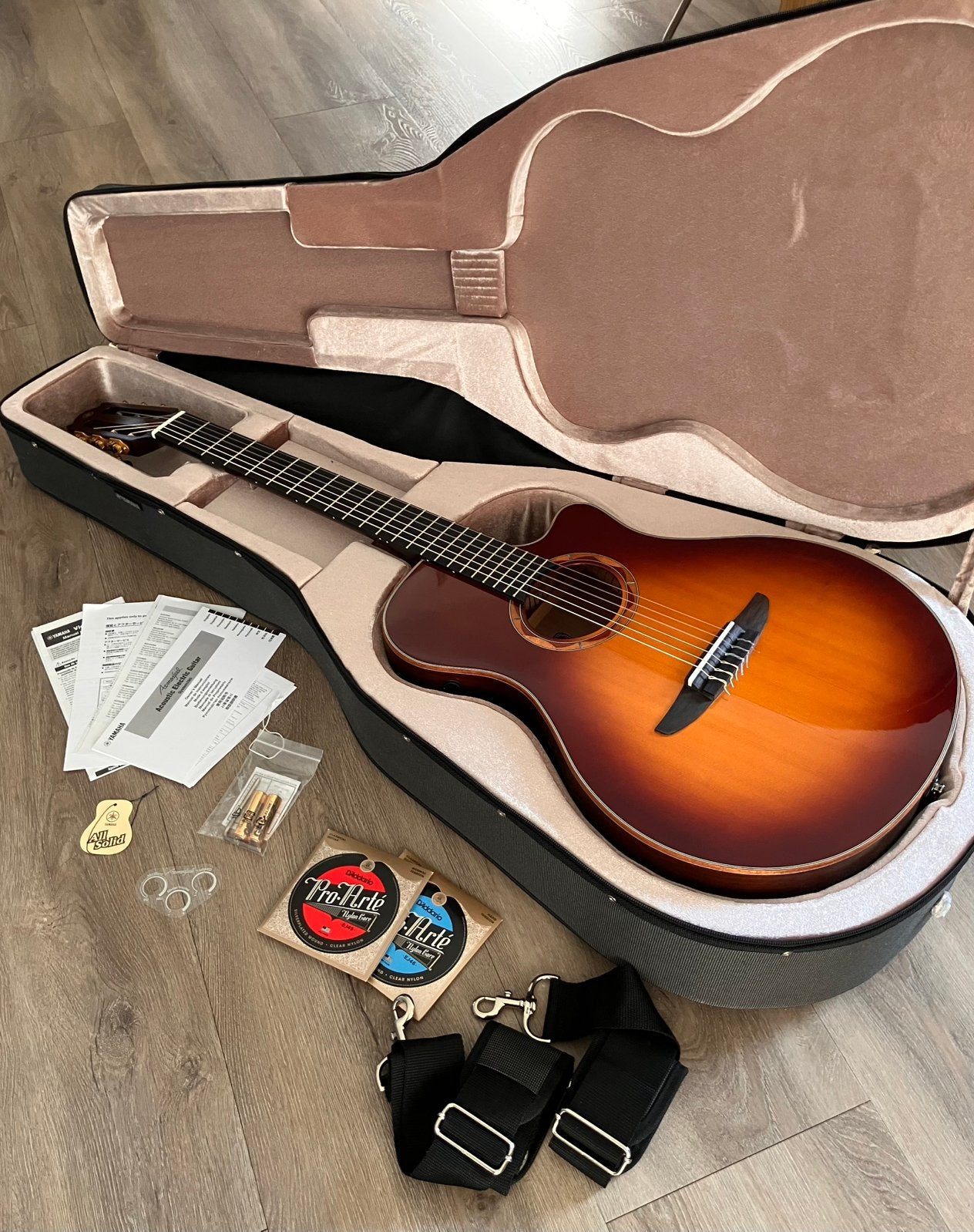Yamaha NTX3 Sunburst, Ophalen, Zo goed als nieuw, Klassieke of Spaanse gitaar