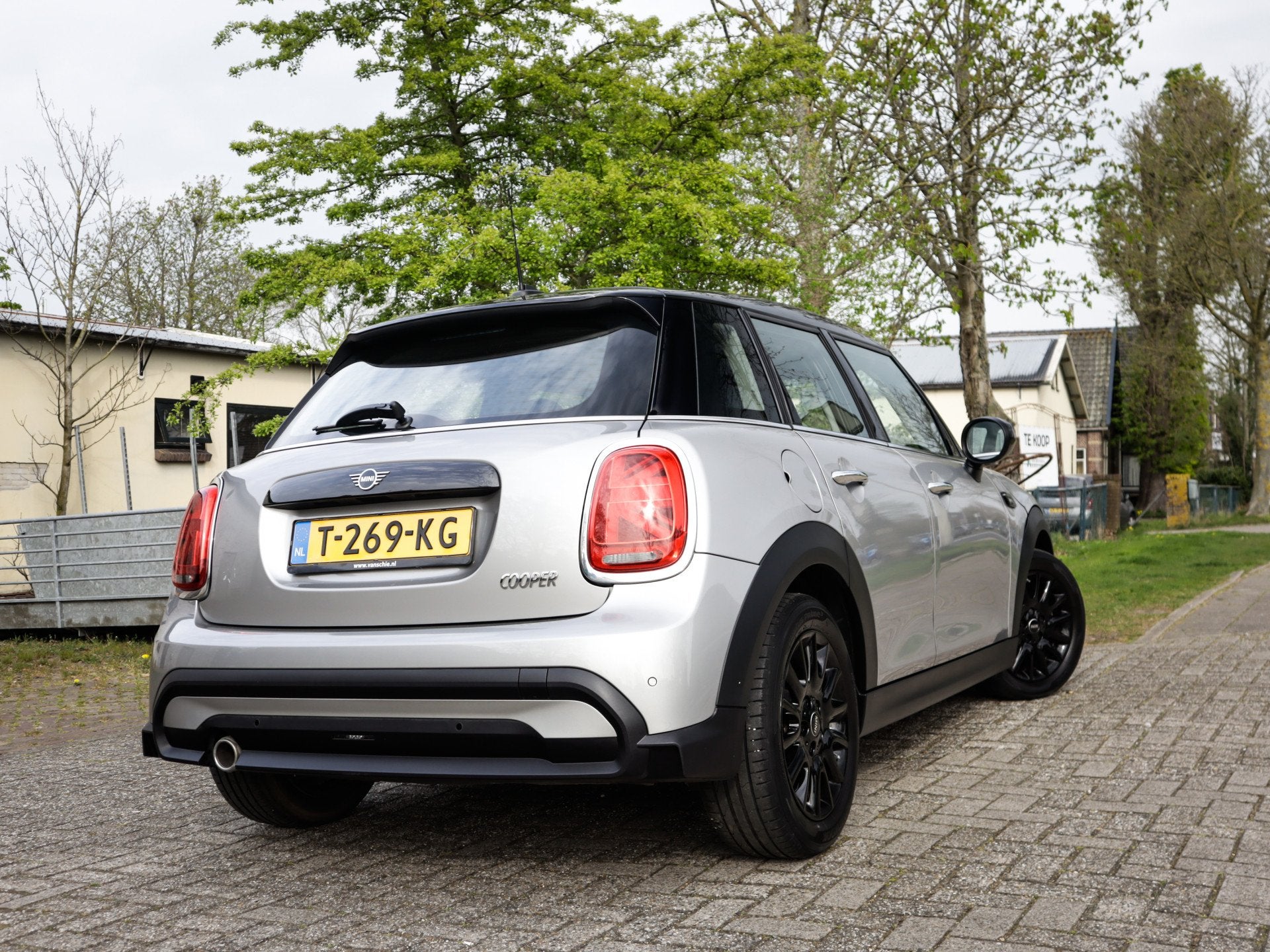 MINI Mini 1.5 Cooper Camden Edition 1e-Eig. & Dealer-Onderh, Auto's, 136 pk, Gebruikt, Parkeersensor, Leder en Stof
