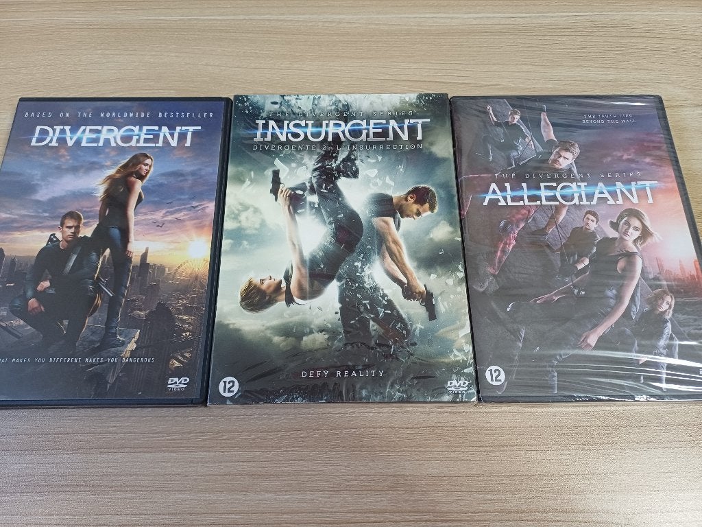 DIVERGENT serie ( in verpakking ), Cd's en Dvd's, Engels, Verzenden, Nederlands, Fantasy