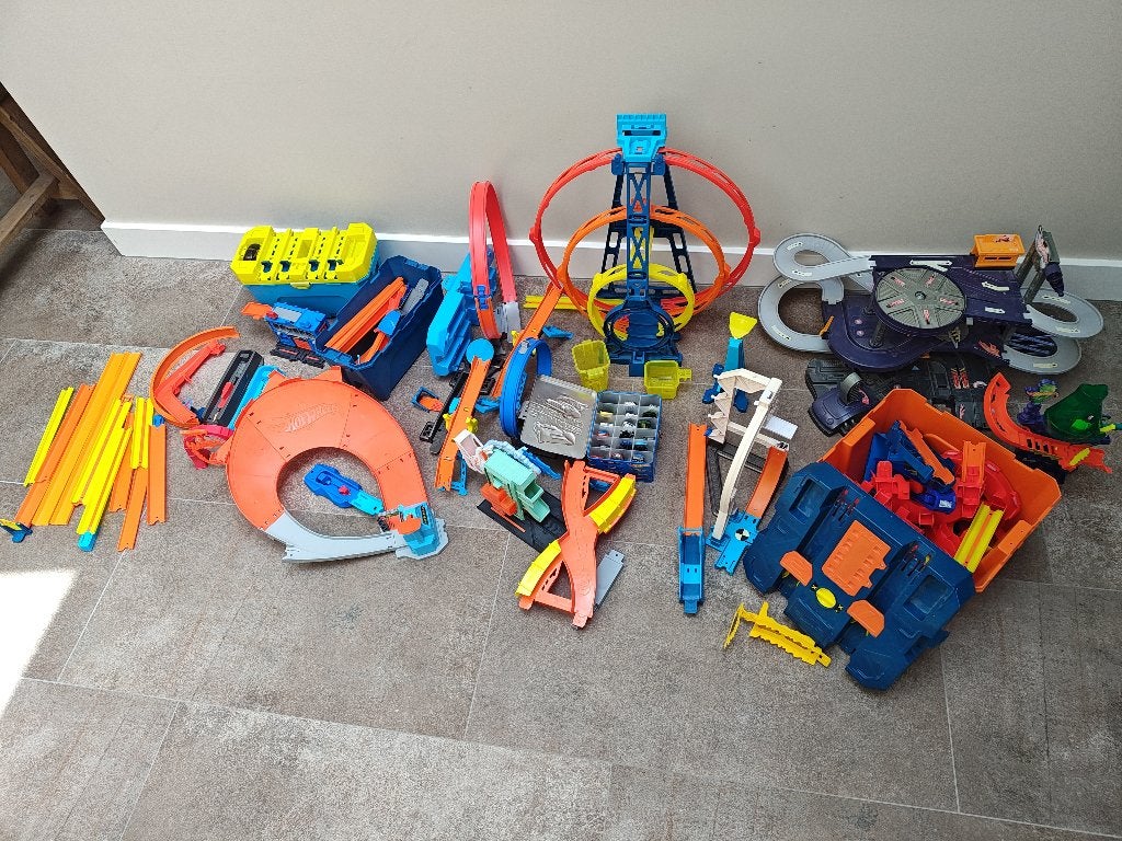 Veel Hot Wheels !!, Ophalen, Racebaan, Zo goed als nieuw, Hot Wheels