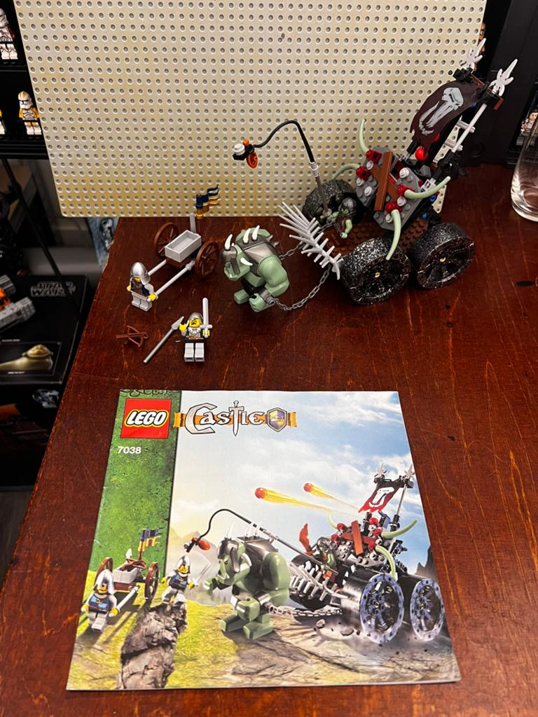 Lego fantasy era set 7038 Troll assault wagon, Kinderen en Baby's, Speelgoed | Duplo en Lego, Zo goed als nieuw, Lego, Complete set