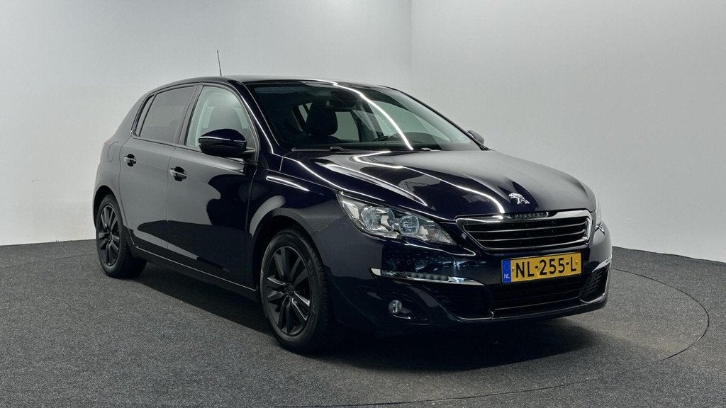 Peugeot 308 1.2 PureTech Blue Lion PANO NAVIGATIE TREKHAAK C, Auto's, Peugeot, Voorwielaandrijving, Stof, Gebruikt, 1199 cc
