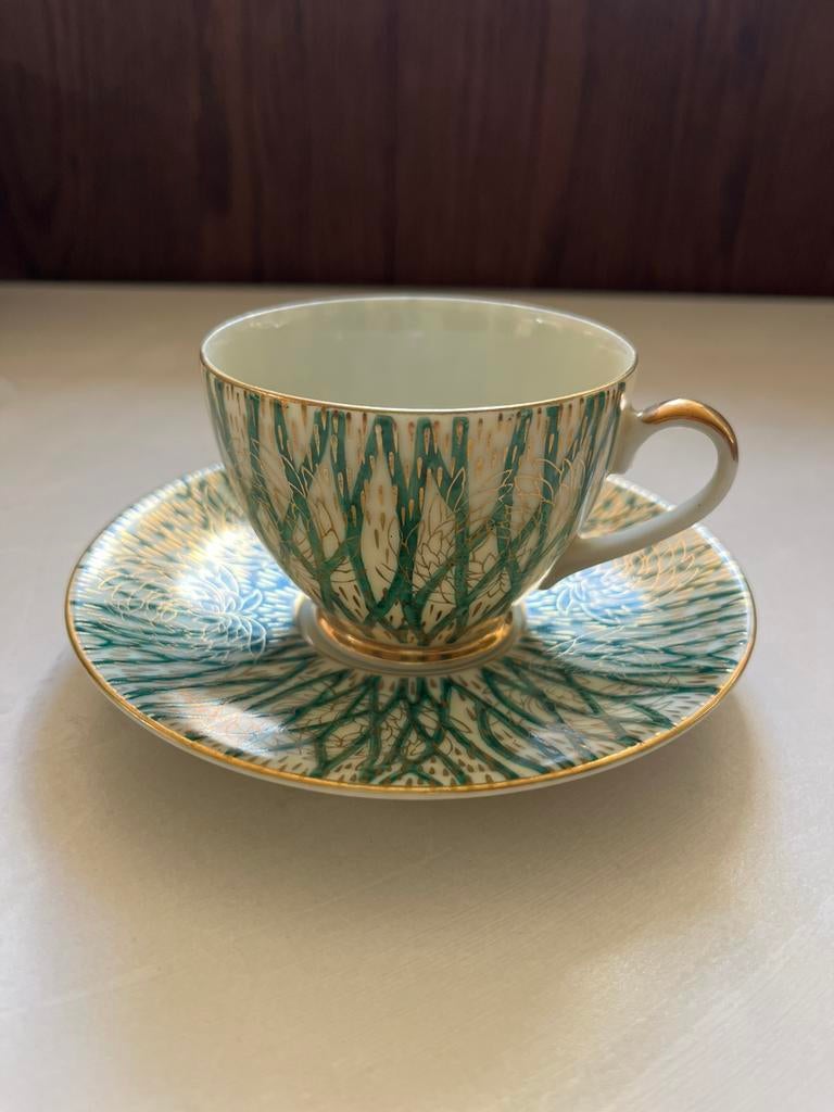 Antieke vintages kop en schotel Versailles groen met goud, Ophalen of Verzenden
