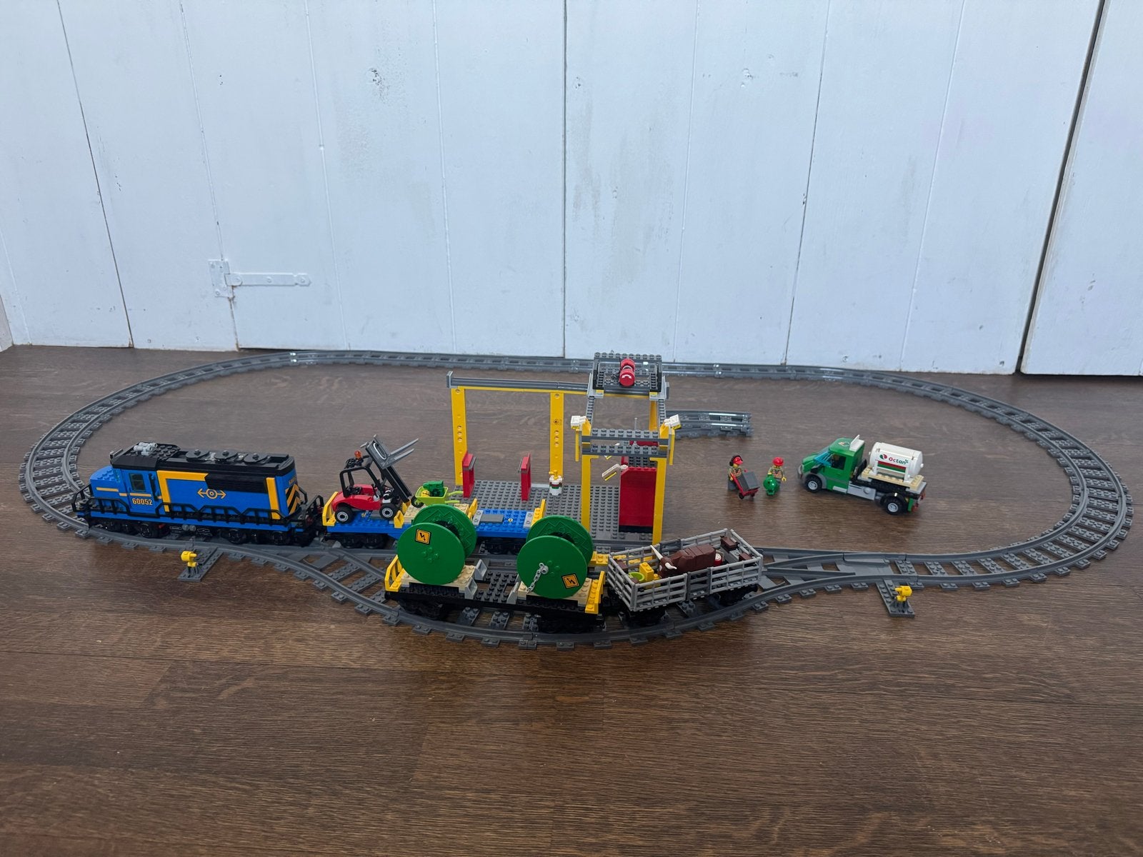 LEGO City Vrachttrein 60052 met afstandsbediening werkt, City, Lego, Ophalen of Verzenden, Zo goed als nieuw