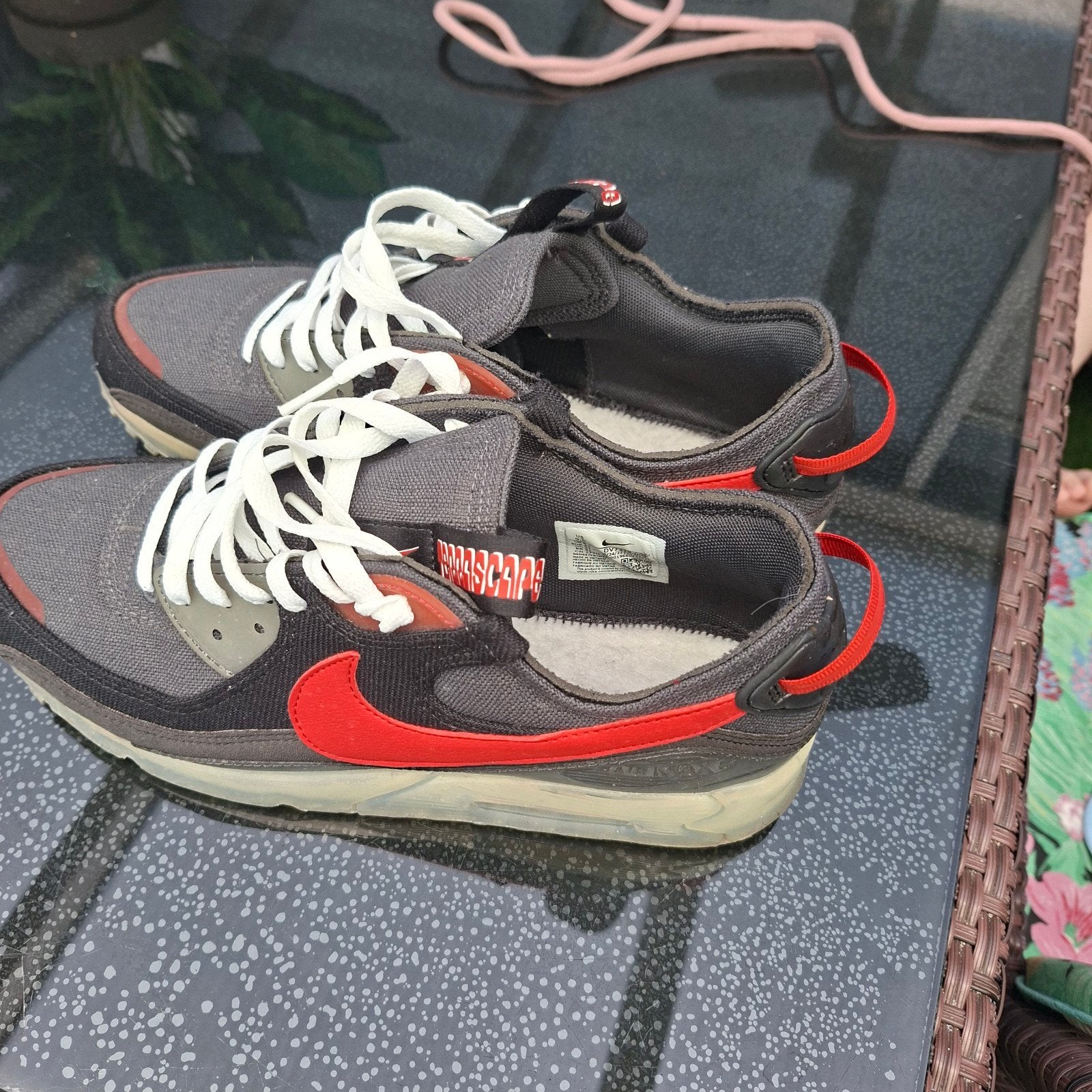 Nike sneakers - Maat 43 - Grijs/Rood, Overige kleuren, Nike, Ophalen of Verzenden, Sneakers of Gympen