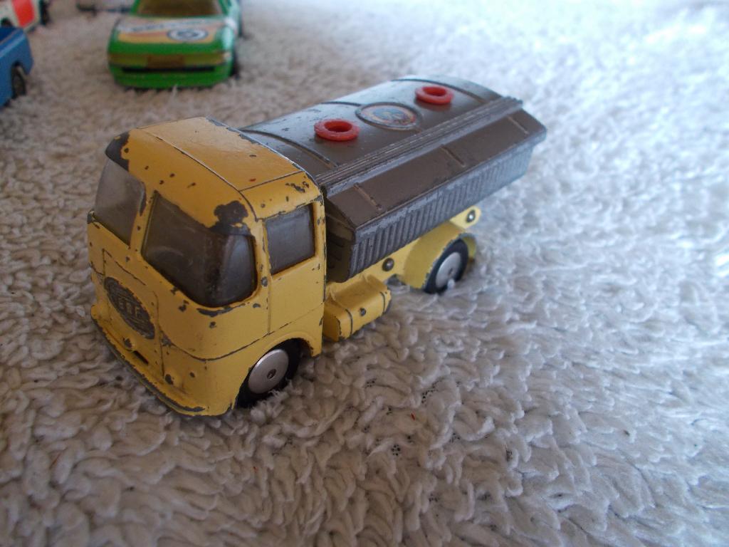 Jr. 50/60 KAVEL CORGI TOYS * 20 X IN 1 KOOP! (Opknappers.), Ophalen of Verzenden, Gebruikt, Auto, Corgi