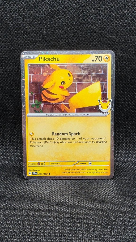Pikachu (TEF 051) pokemon day, Ophalen of Verzenden, Zo goed als nieuw, Losse kaart, Foil