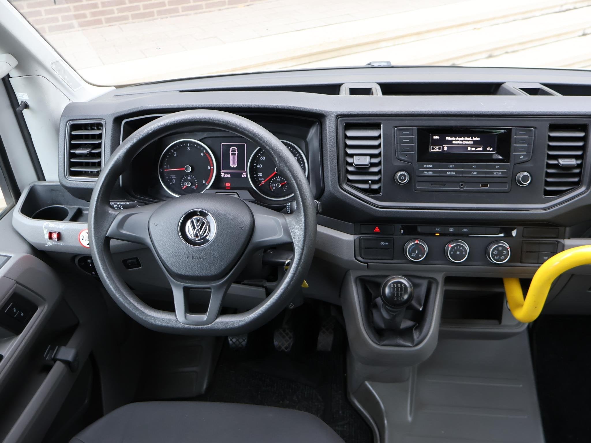 Volkswagen Crafter 2.0 TDI ROLSTOEL AUTO 9-PERS. + 4 ROLSTOE, Voorwielaandrijving, Stof, Gebruikt, 241 €/maand