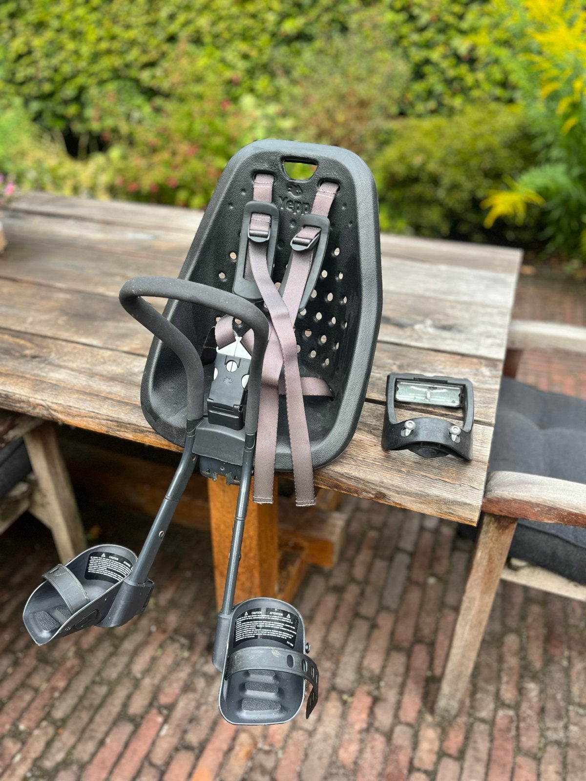 Thule Yepp fietszitje voor + windscherm compleet, 0 t/m 18 kg, Voorzitje, Ophalen of Verzenden, Gebruikt