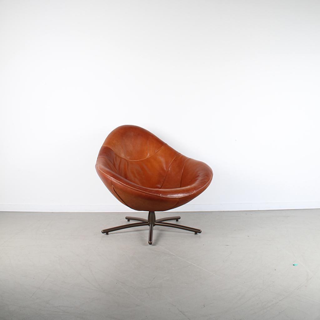1x Label Hidde Fauteuil Donker Cognac Leer – Zwart, Niet ingevuld, Niet ingevuld, Ophalen of Verzenden, Zo goed als nieuw